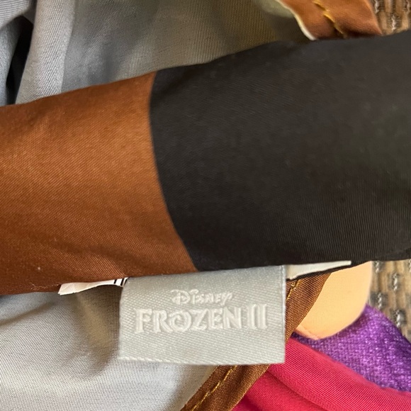 Disney Frozen II Princess Anna plush doll - Picture 7 of 7